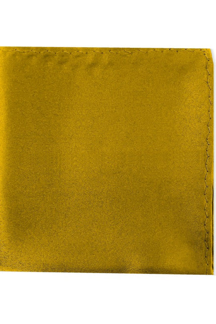 PAMONI classic plain pocket square in four colors, featuring smooth fabric and neatly folded design for elegant men's accessories.