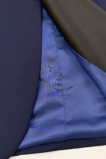 Esmoquin azul marino de 3 piezas con solapa de pico negra