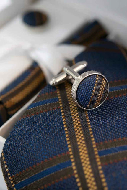 The "Regal Plaid" Tie & Cufflink Set