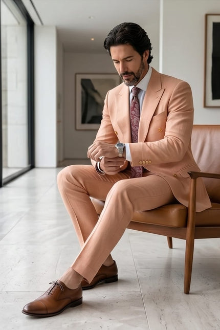 Traje cruzado entallado color salmón claro